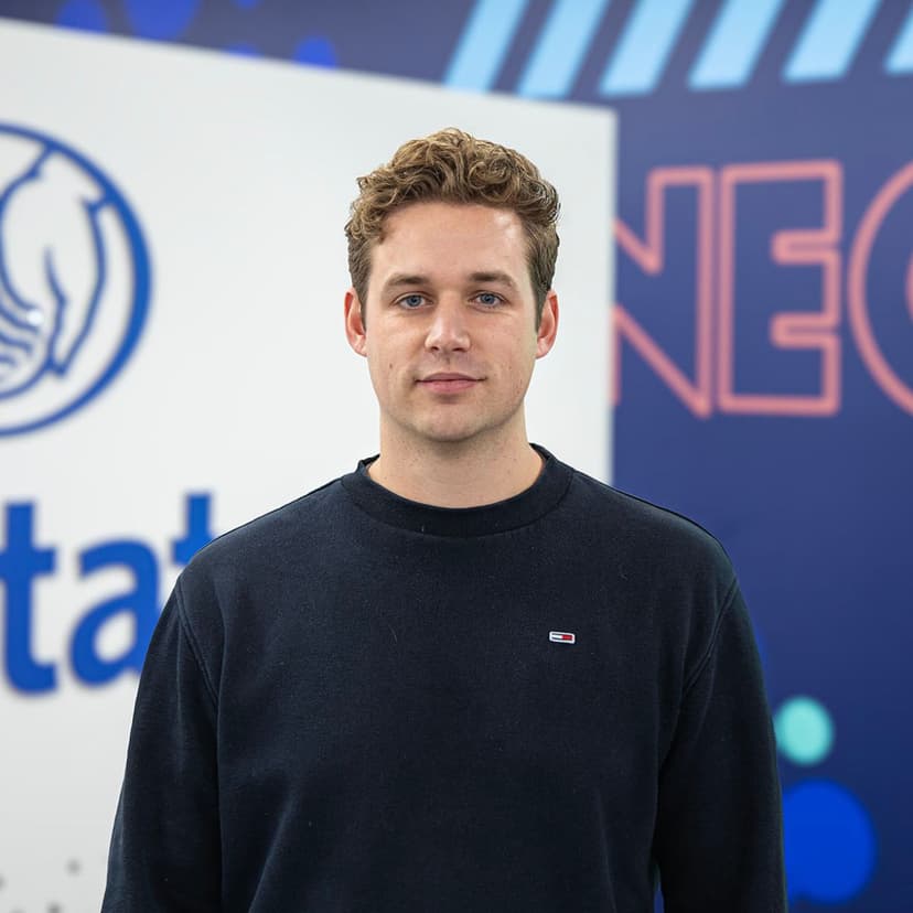 Stefan Lewis
